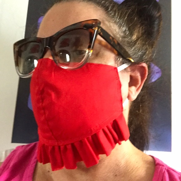 Nana K Accessories - 1 of a kind Ruffle Face Mask 😷 🌹🌹